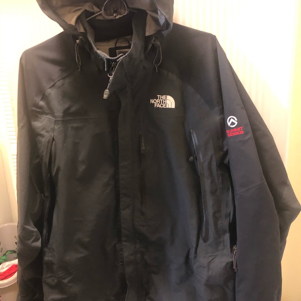 NorthFace Summit L4 Windstopper HoodedJacketBlack